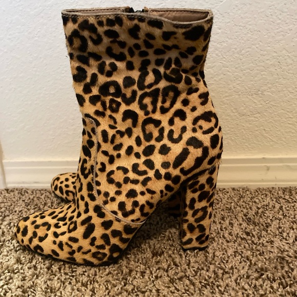Steve Madden Womens Editor Leopard Animal Print Fashion Boots Size 7.5 - Picture 6 of 11